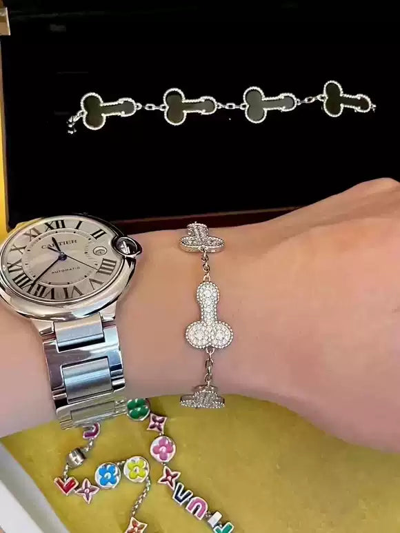About Dicleef Arpels Bracelet review