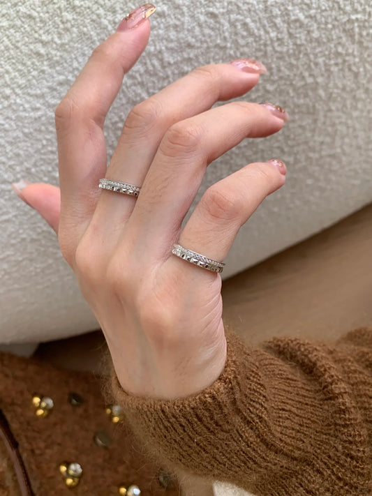 [Retro Luxe] 18K herringbone patterned ring - high polished style with diamond decoration, ideal for weddings and anniversaries - YUZENG-jewelrystore.com