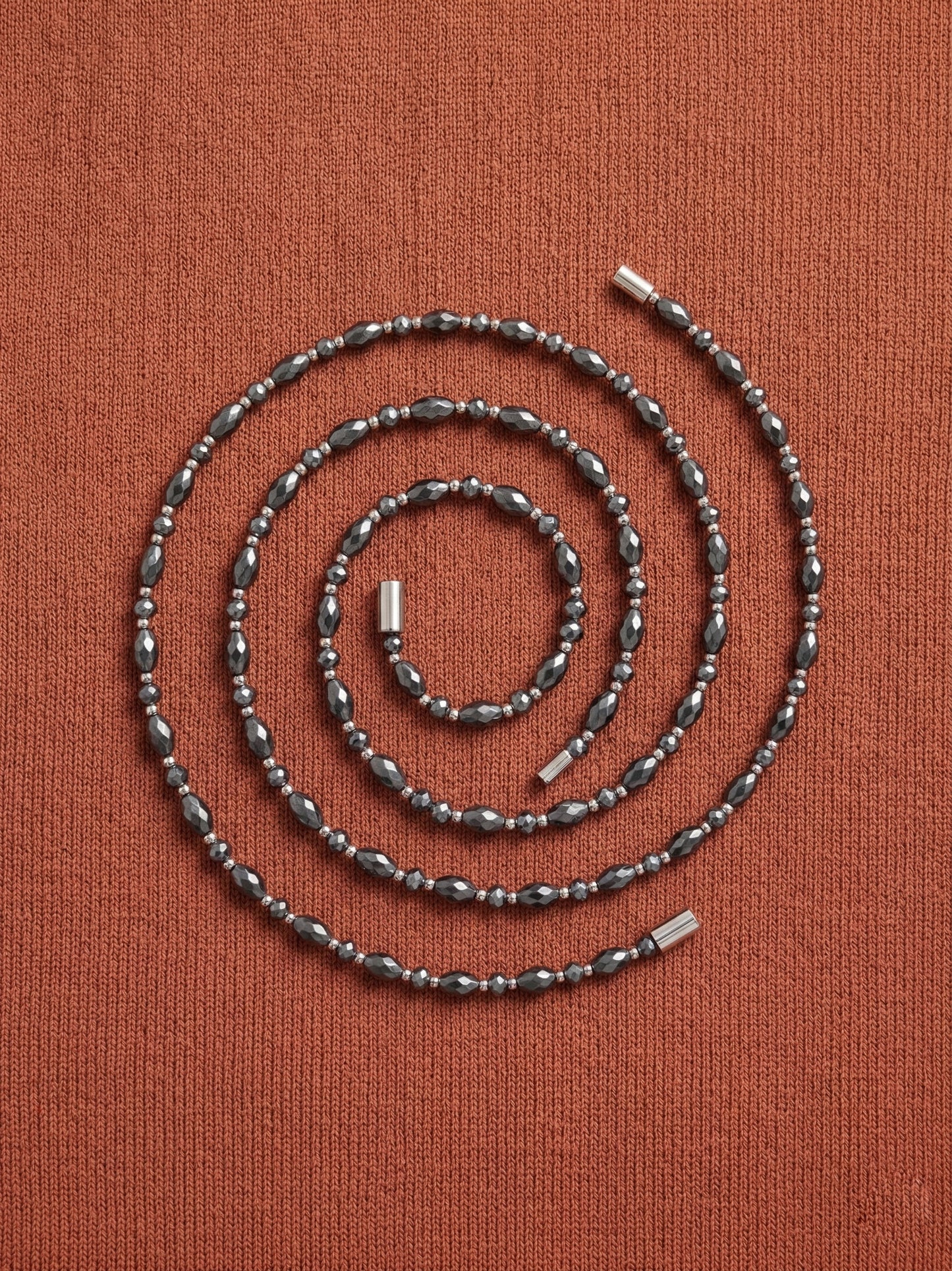 Magnetic Therapy Necklace - 1300-1600 Gauss