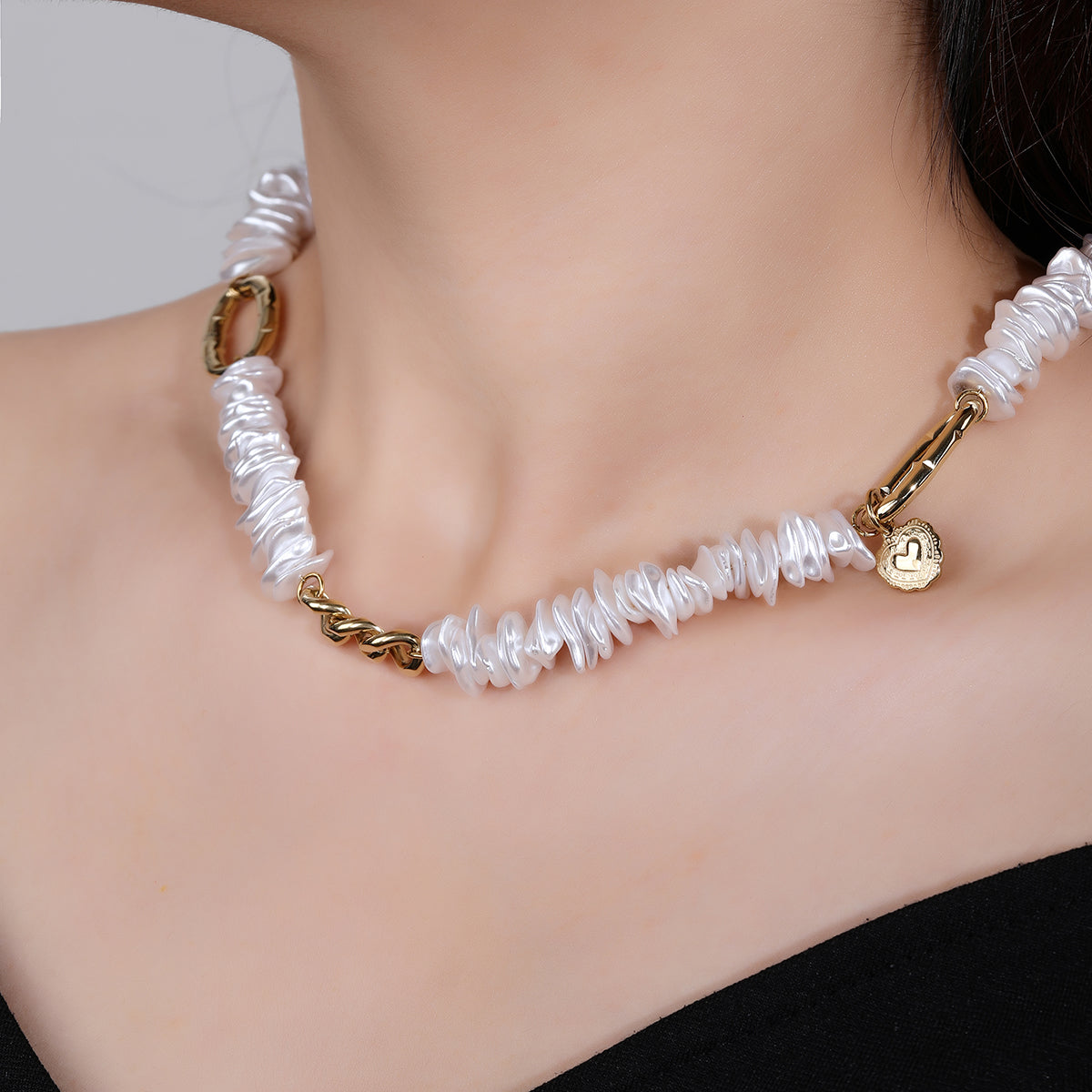 316L Stainless Steel Flake Pearl 18K Collar Necklace - YUZENG-jewelrystore.com