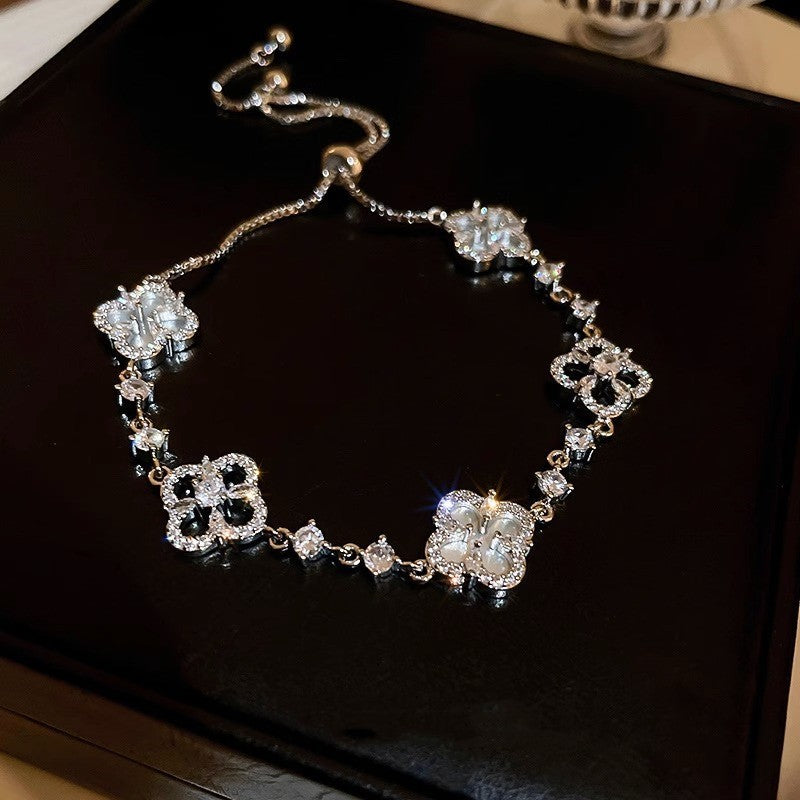 Four petals flower zirconia flower bracelet light luxury senior sense of temperament adjustable bracelet new hand jewelry female - YUZENG-jewelrystore.com