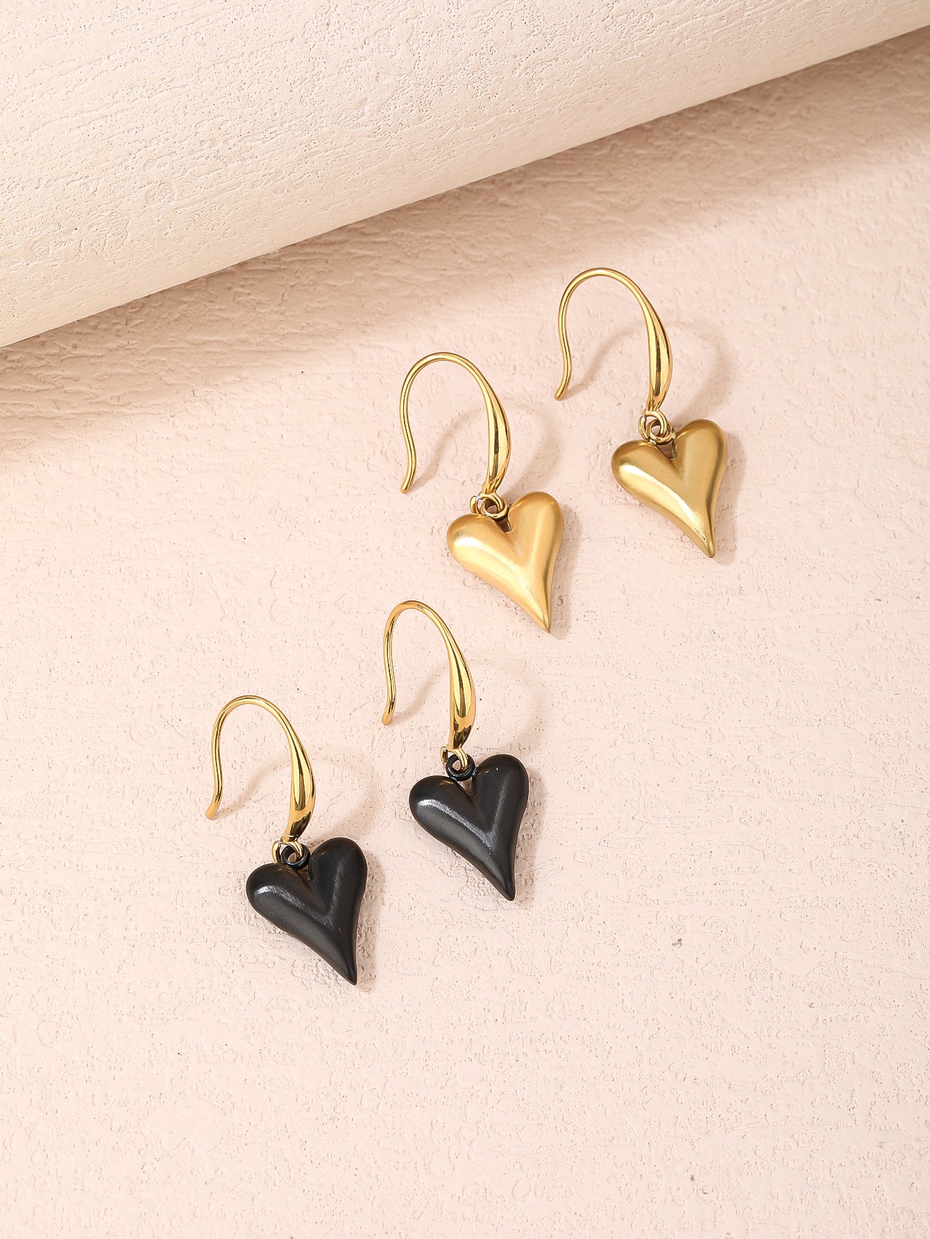 316L Stainless Steel 18K Gold Baked Porcelain Black Heart Dangle Earrings - YUZENG-jewelrystore.com
