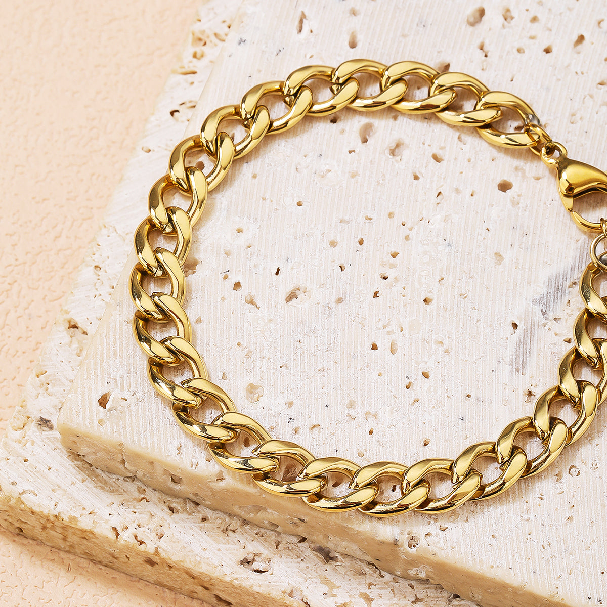 Classic Cuban Link Necklace - A Timeless Piece for Everyday Wear - YUZENG-jewelrystore.com
