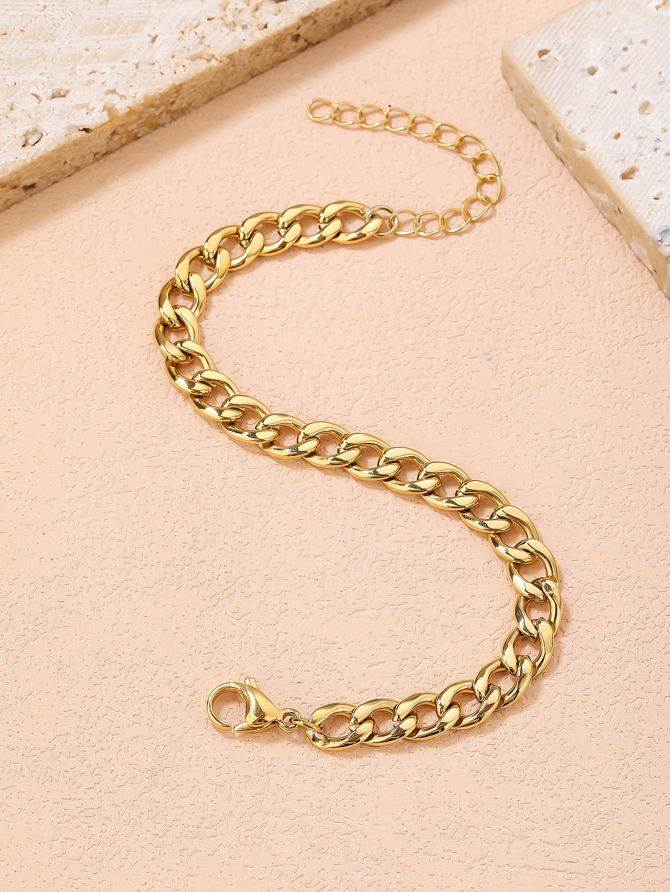 Classic Cuban Link Necklace - A Timeless Piece for Everyday Wear - YUZENG-jewelrystore.com