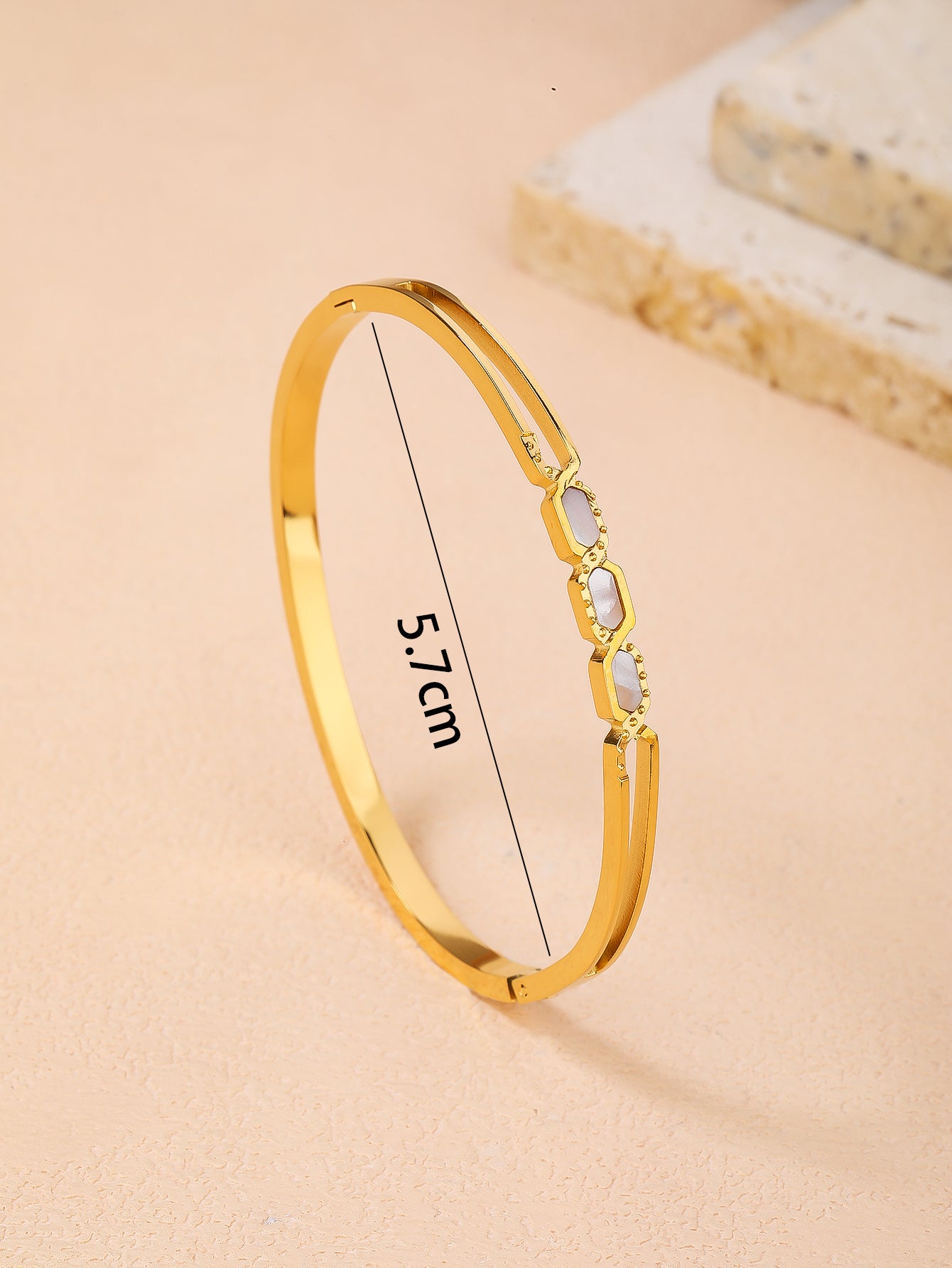 Bracelets for Women - 18k Gold bracelet - Love Bangle Bracelets, Non-Tarnish Gold Bangles, Stainless Steel Jewelry - Fashion Accessories for Women's Style - YUZENG-jewelrystore.com