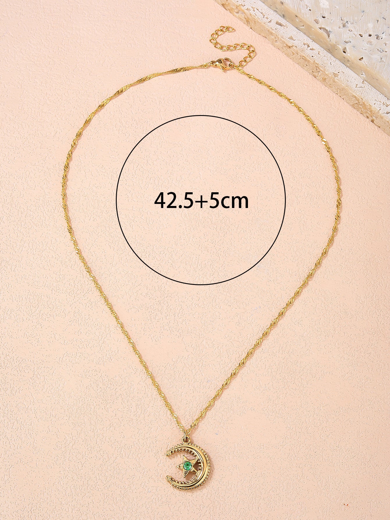 Fashion stainless steel 18k star and moon pendant necklace for women - YUZENG-jewelrystore.com
